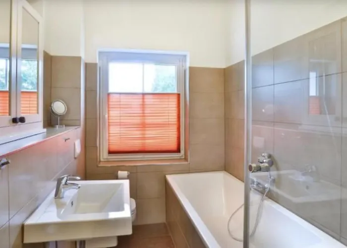 Nilles Huuske - Luxusferienwohnung Sellin (Rugen)